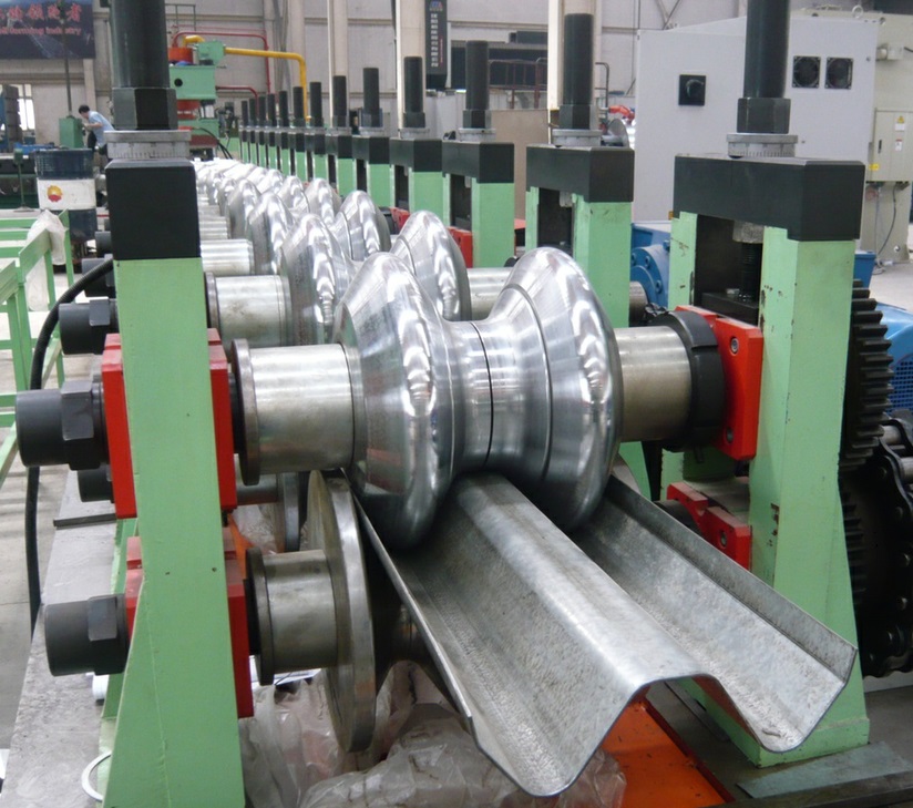 Highway guardrail roll forming line